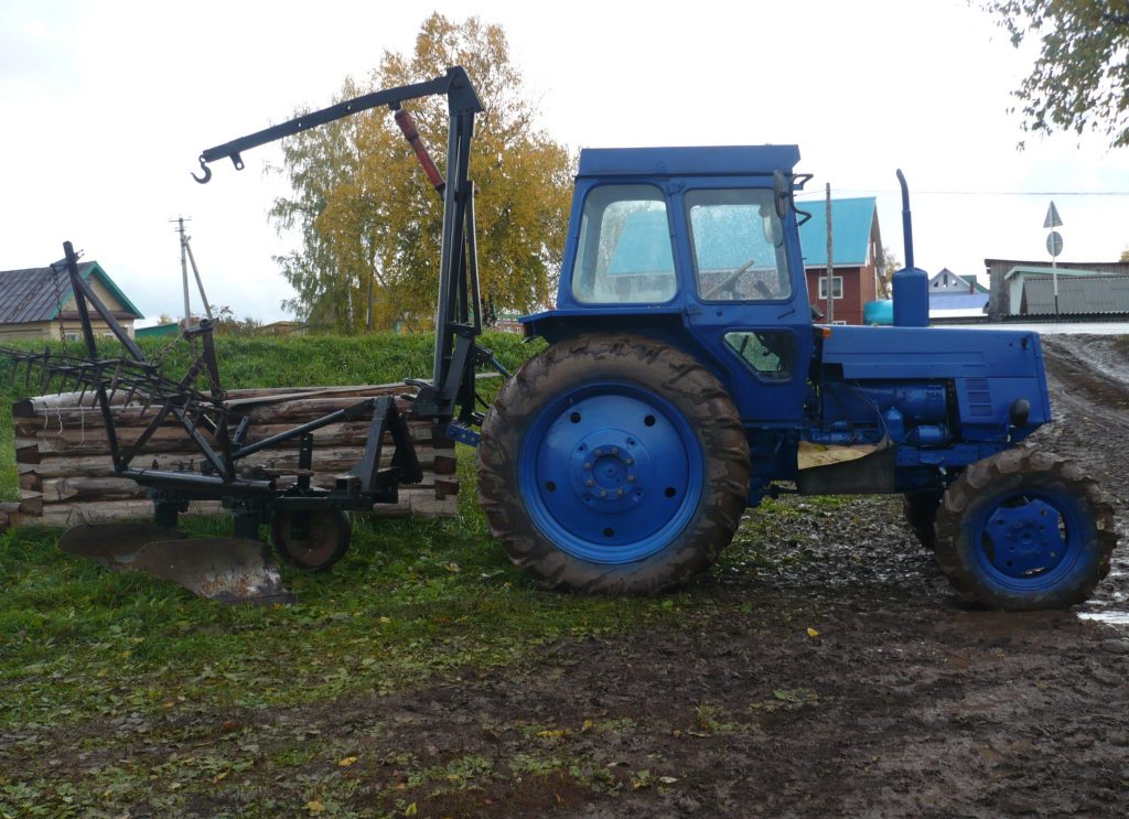 Права на трактор в Сургуте